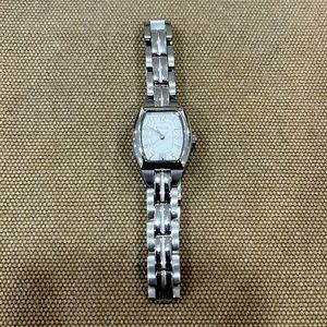 ES-2072 classic watch with date